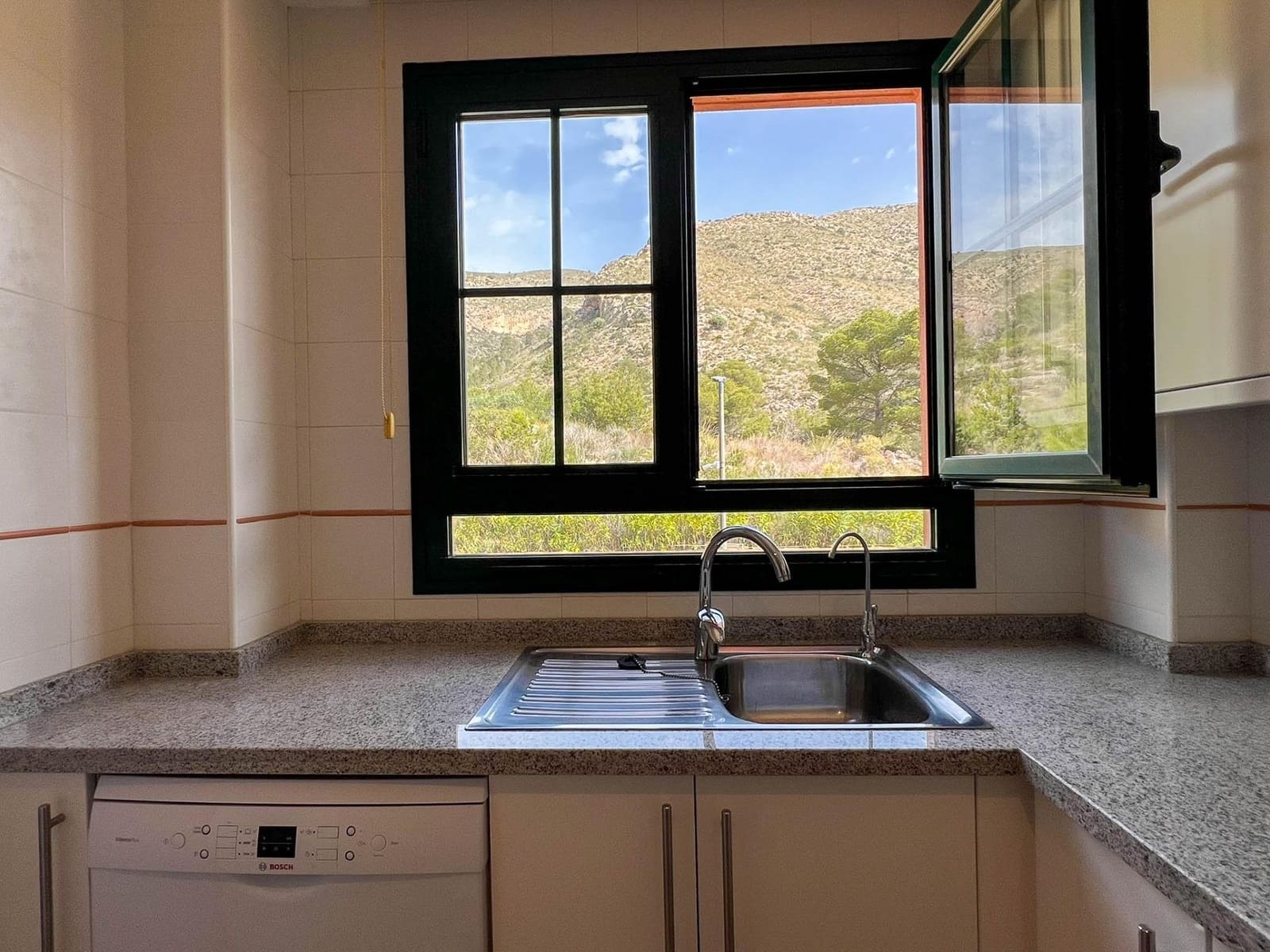2 slaapkamer Appartement te huur in Finestrat met zwembad garage - € 1.350 (Ref: 9825203)