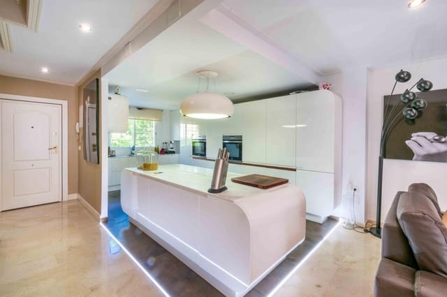 3 soveværelse Rækkehus til salg i Albir, Alfaz del Pi / L'Alfàs del Pi med swimmingpool garage - € 449.000 (Ref: 9833610)