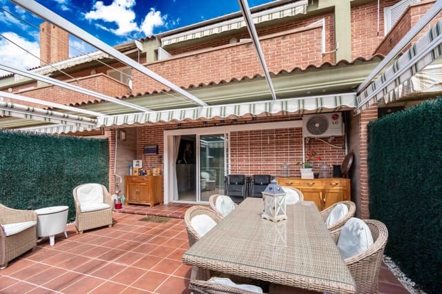3 soveværelse Rækkehus til salg i Albir, Alfaz del Pi / L'Alfàs del Pi med swimmingpool garage - € 449.000 (Ref: 9833610)