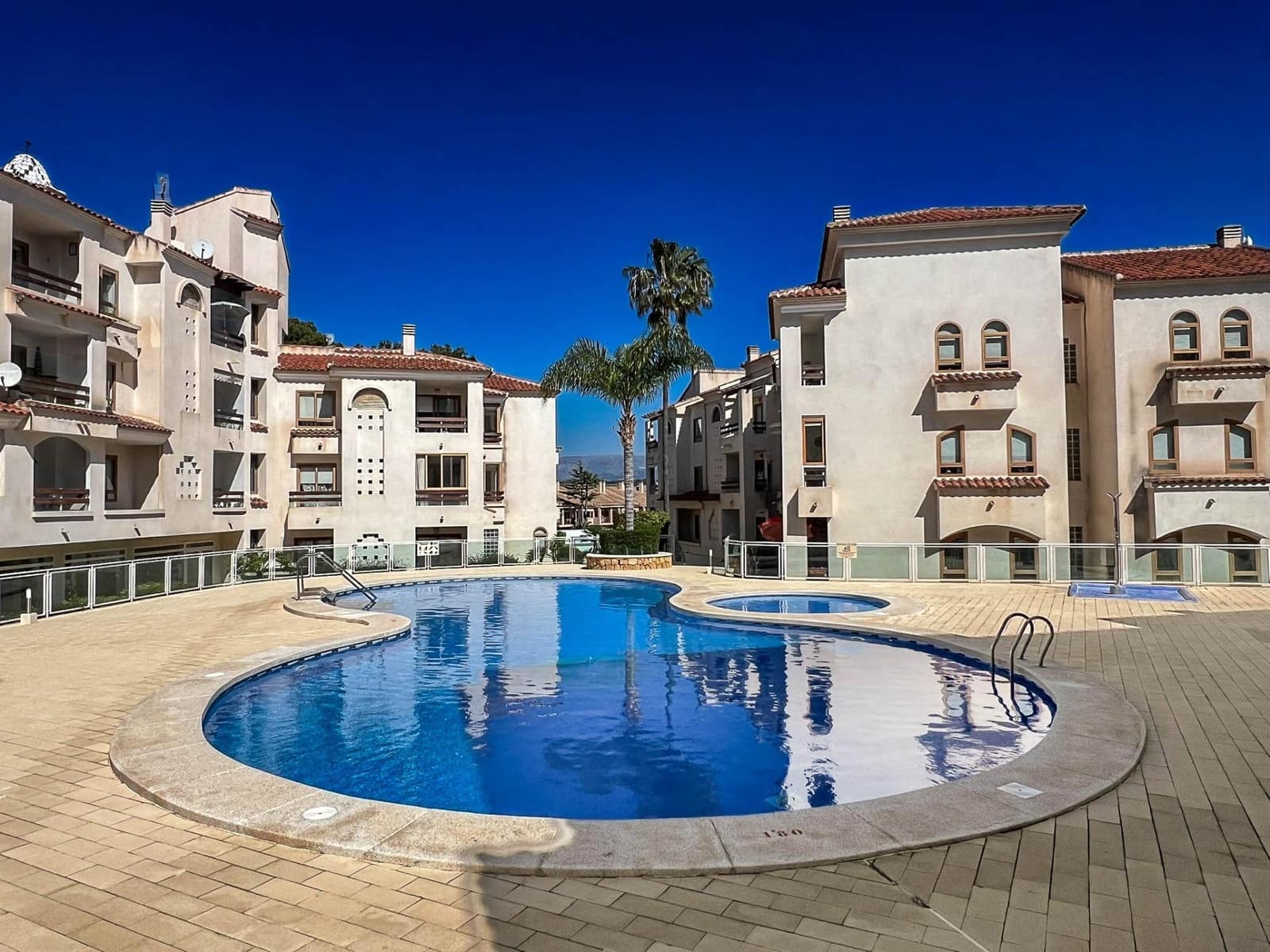 1 bedroom Apartment for rent in Albir with pool garage - € 1,000 (Ref: 9851698)