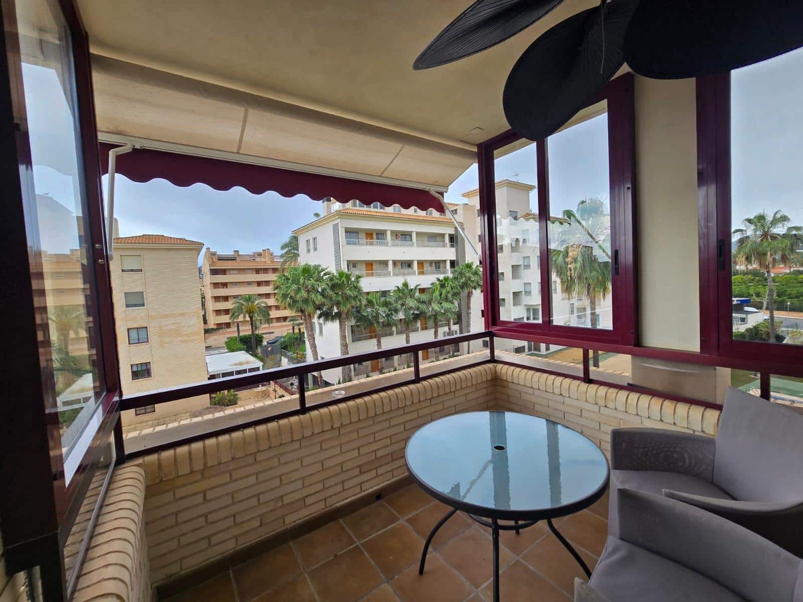 1 quarto Apartamento para arrendar em Albir com piscina - 1 350 € (Ref: 9855393)