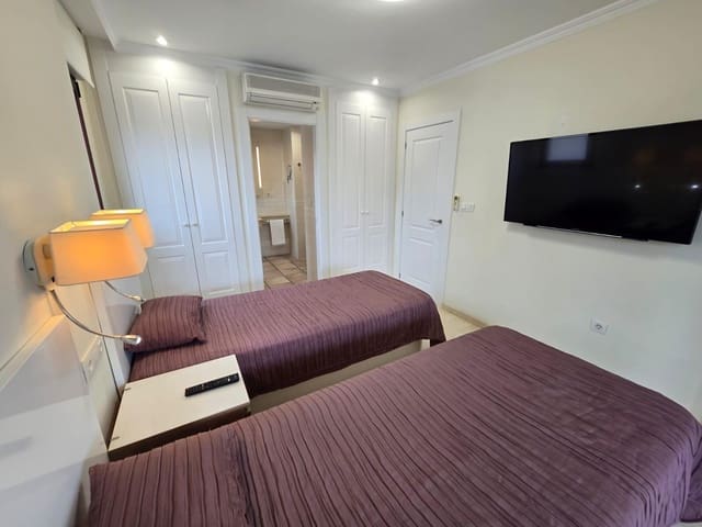1 quarto Apartamento para arrendar em Albir, Alfaz del Pi / L'Alfàs del Pi com piscina - 1 350 € (Ref: 9855393)