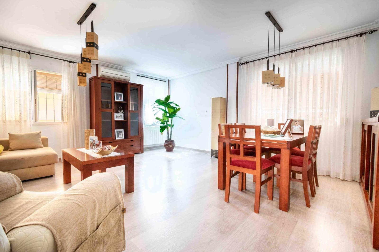 4 quarto Moradia para venda em La Nucia com piscina garagem - 549 000 € (Ref: 9881893)