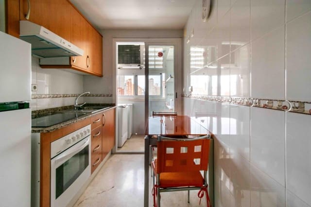 2 bedroom Apartment for rent in Benidorm - € 1,000 (Ref: 9892282)