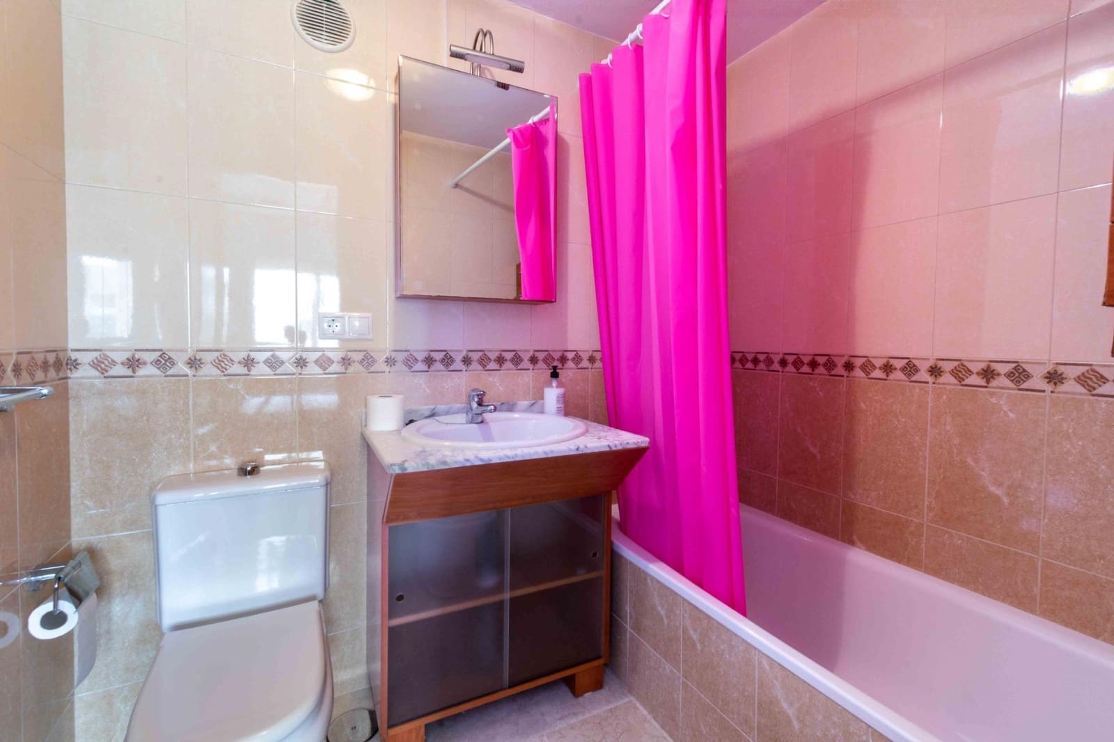 2 bedroom Apartment for rent in Benidorm with pool garage - € 1,000 (Ref: 9892282)