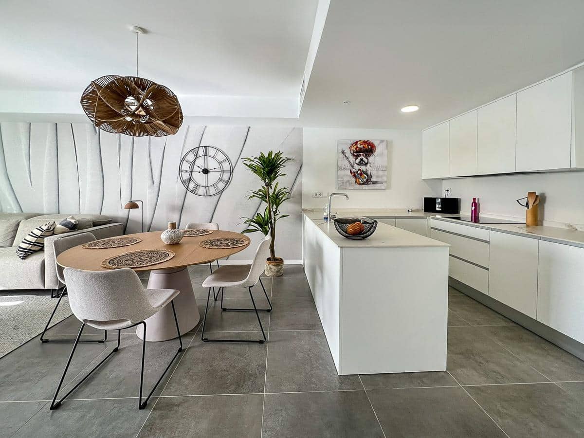 Apartamento de 2 habitaciones en Finestrat en venta con piscina garaje - 450.000 € (Ref: 9903866)