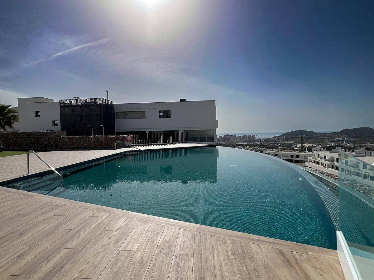 Apartamento de 2 habitaciones en Finestrat en venta con piscina garaje - 450.000 € (Ref: 9903866)