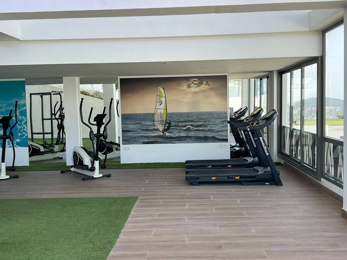 Apartamento de 2 habitaciones en Finestrat en venta con piscina garaje - 450.000 € (Ref: 9903866)