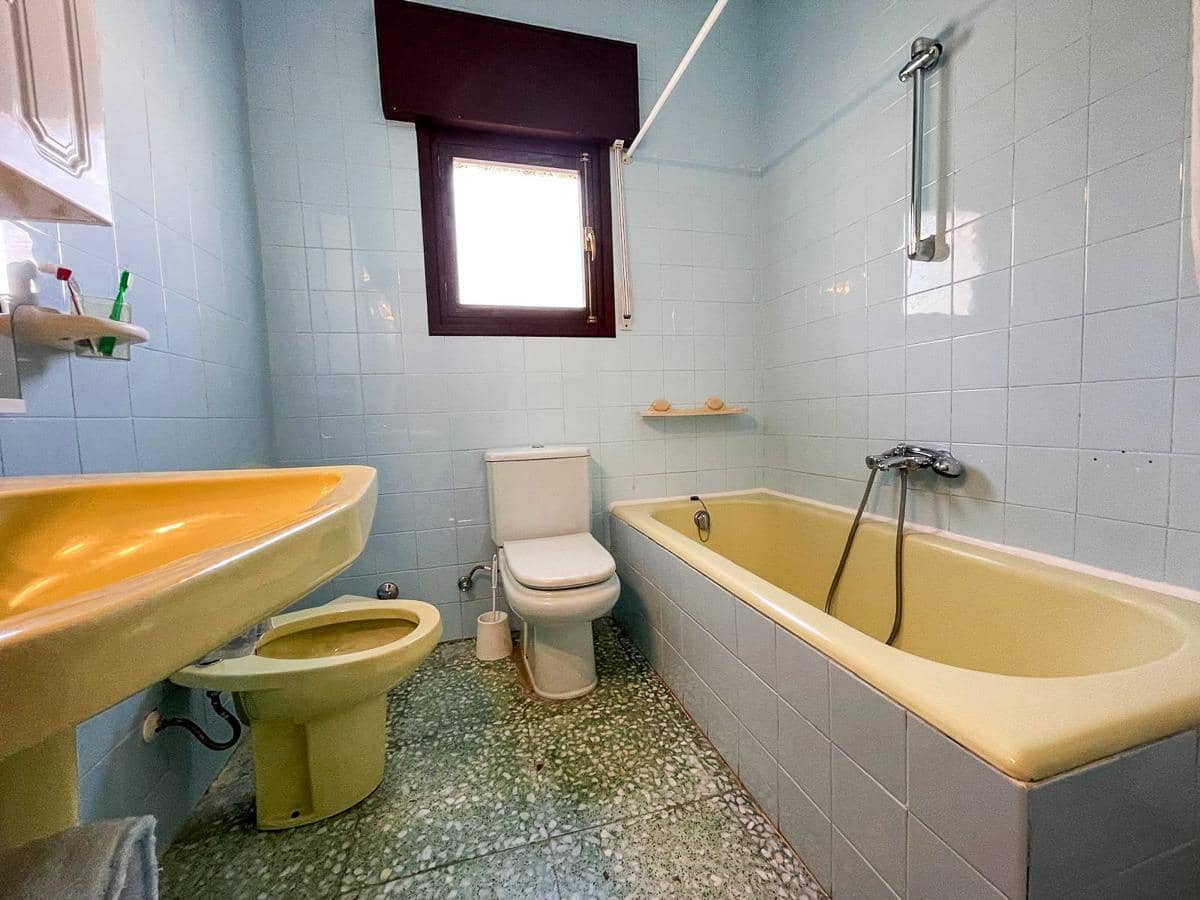 4 sypialnia Willa na sprzedaż w Alfaz del Pi / L'Alfas del Pi z basenem garażem - 950 000 € (Ref: 9915768)