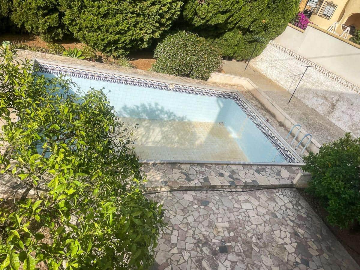 4 sypialnia Willa na sprzedaż w Alfaz del Pi / L'Alfas del Pi z basenem garażem - 950 000 € (Ref: 9915768)