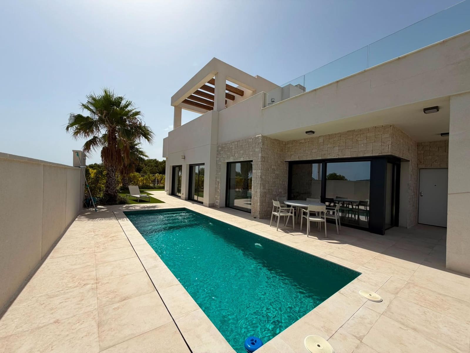 3 bedroom Villa for rent in Finestrat with pool - € 3,500 (Ref: 9973288)
