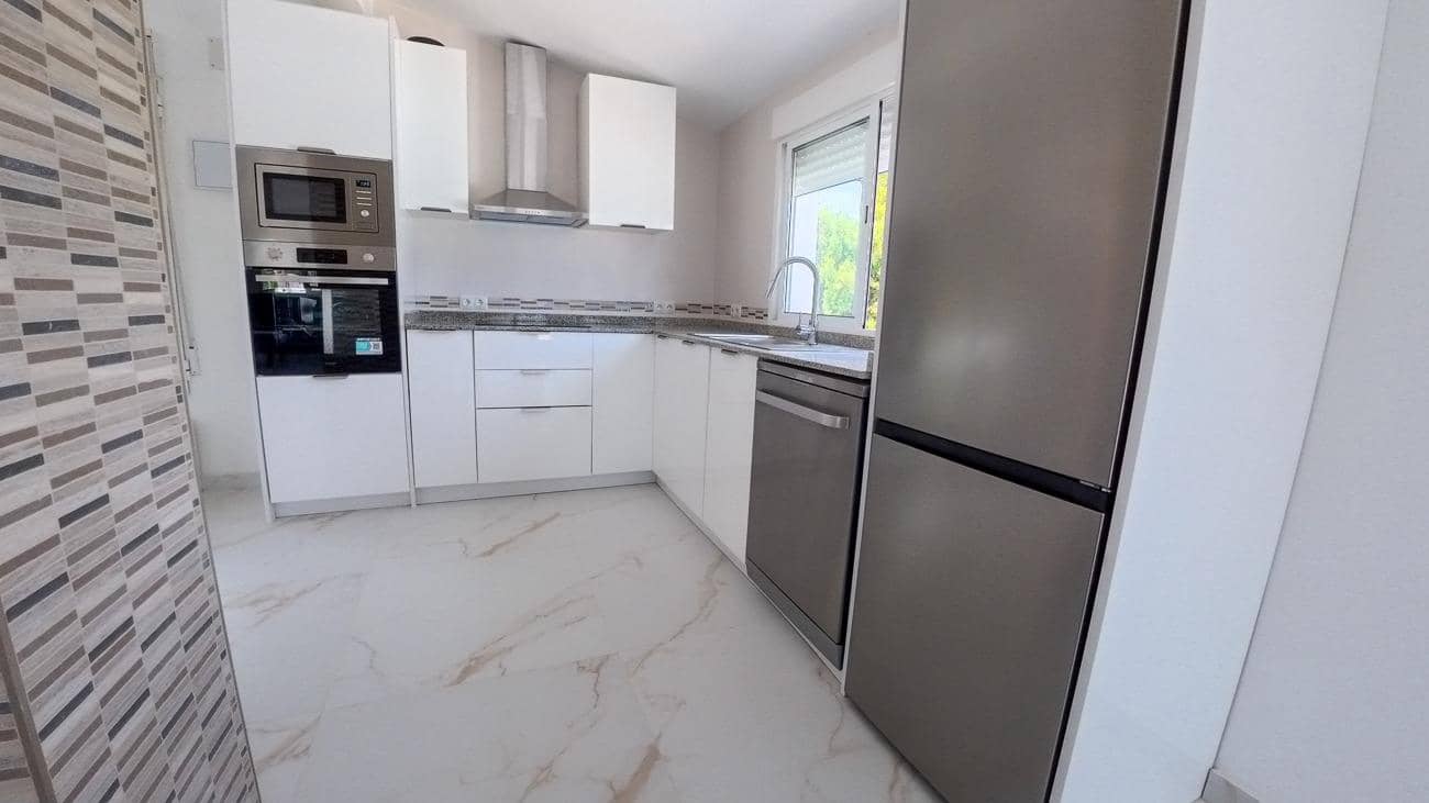 2 soverom Villa til leie i Albir med svømmebasseng garasje - € 3 000 (Ref: 9975377)