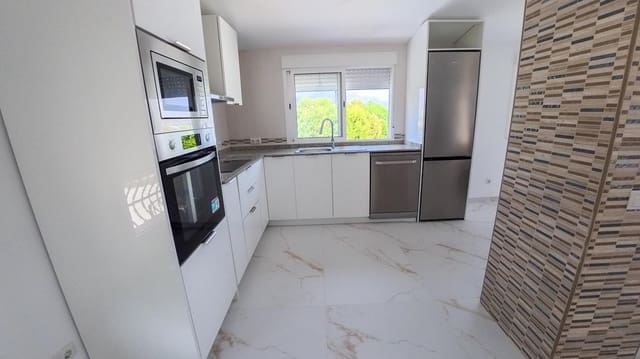 2 soverom Villa til leie i Albir, Alfaz del Pi / L'Alfàs del Pi med svømmebasseng garasje - € 3 000 (Ref: 9975377)