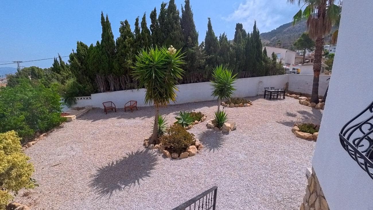 2 soverom Villa til leie i Albir med svømmebasseng garasje - € 3 000 (Ref: 9975377)
