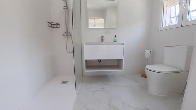 2 soverom Villa til leie i Albir, Alfaz del Pi / L'Alfàs del Pi med svømmebasseng garasje - € 3 000 (Ref: 9975377)