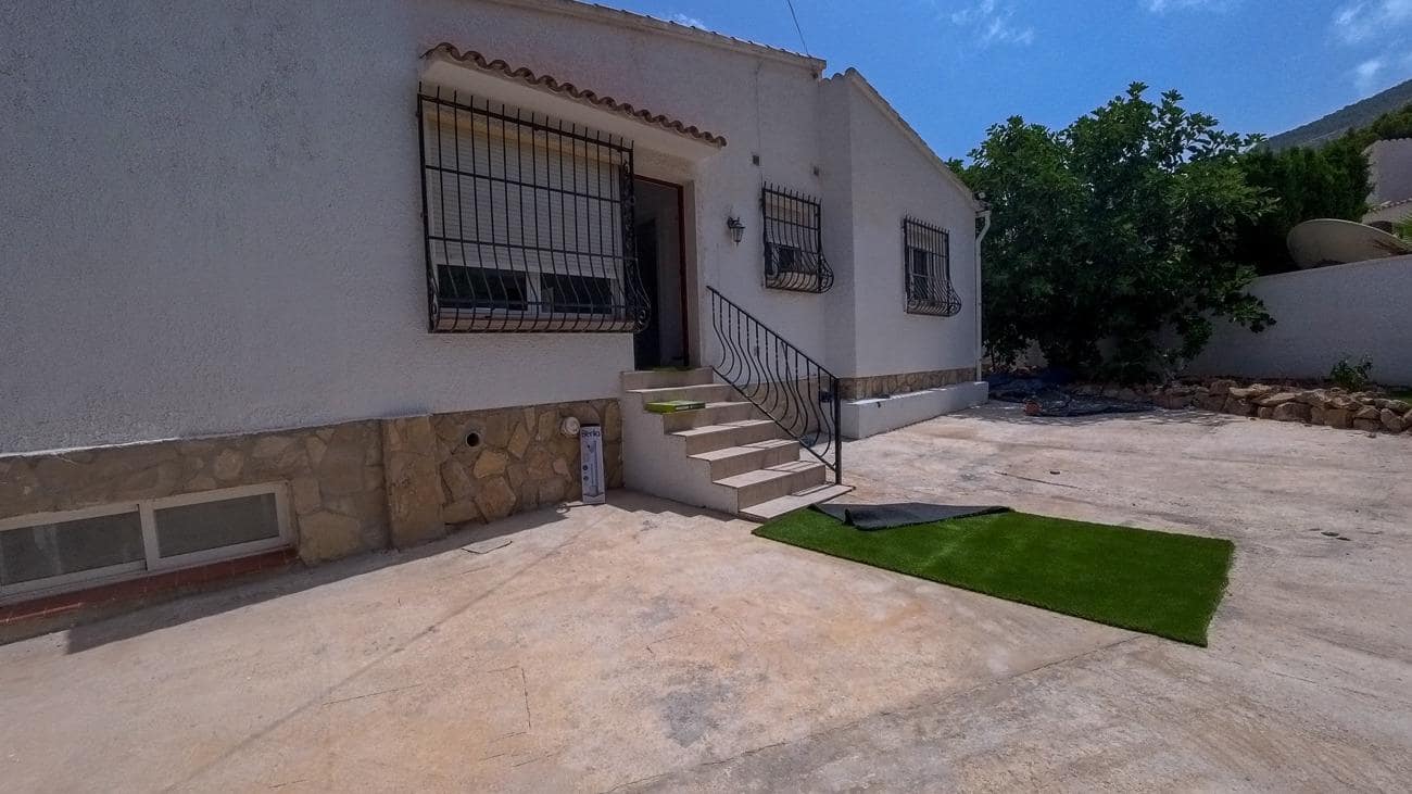 2 soverom Villa til leie i Albir med svømmebasseng garasje - € 3 000 (Ref: 9975377)