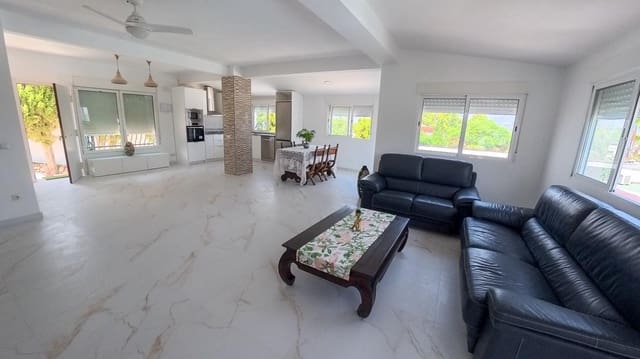 2 soverom Villa til leie i Albir, Alfaz del Pi / L'Alfàs del Pi med svømmebasseng garasje - € 3 000 (Ref: 9975377)