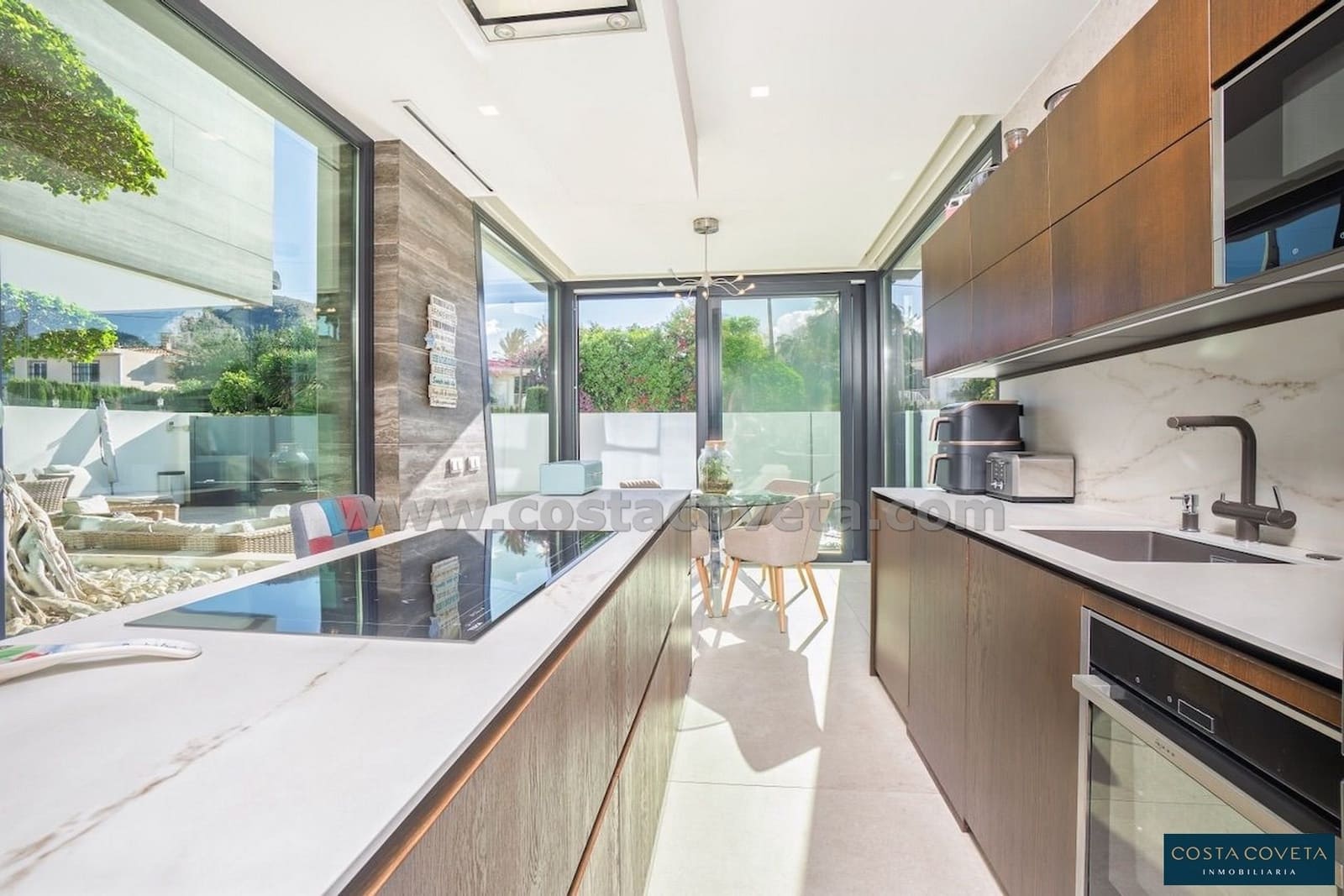 4 bedroom Villa for sale in Albir with pool garage - € 1,675,000 (Ref: 9462603)