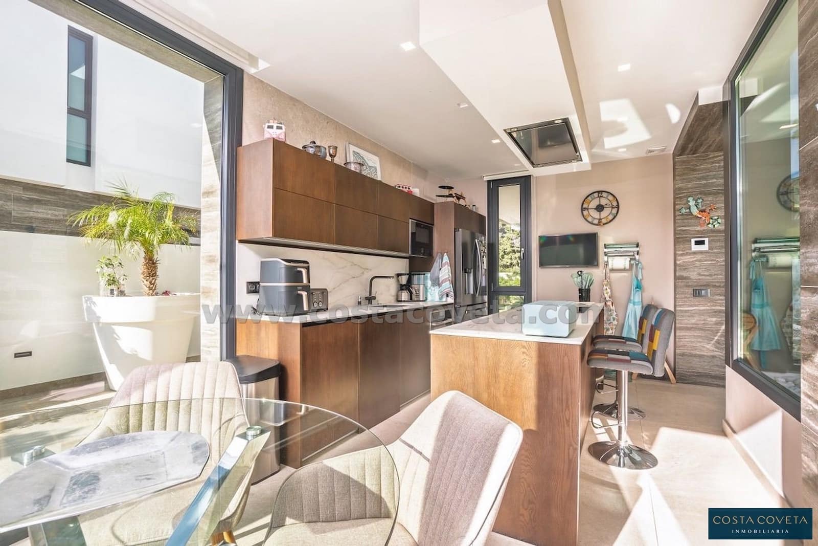 4 bedroom Villa for sale in Albir with pool garage - € 1,675,000 (Ref: 9462603)