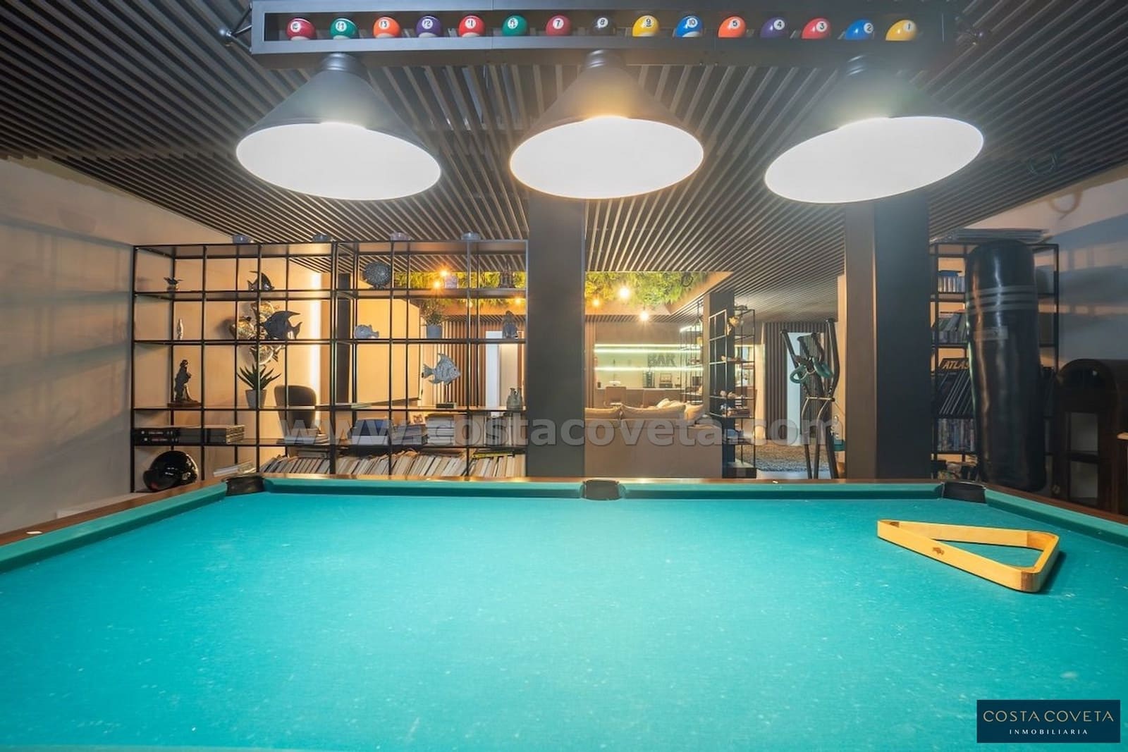 4 bedroom Villa for sale in Albir with pool garage - € 1,675,000 (Ref: 9462603)