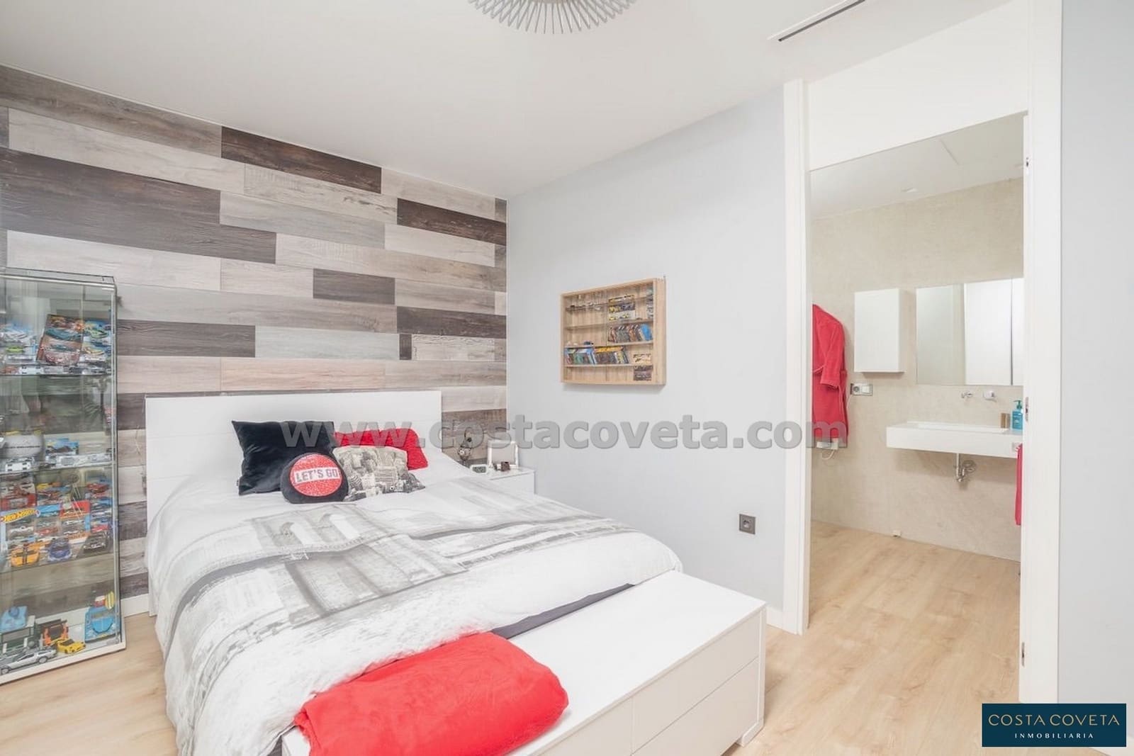 4 bedroom Villa for sale in Albir with pool garage - € 1,675,000 (Ref: 9462603)