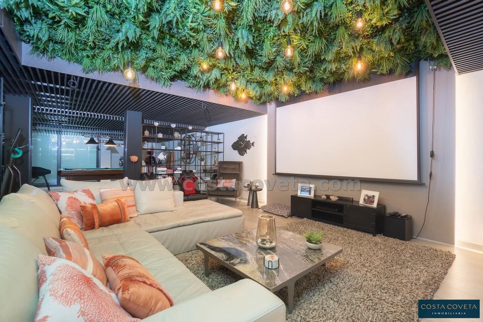 4 bedroom Villa for sale in Albir with pool garage - € 1,675,000 (Ref: 9462603)