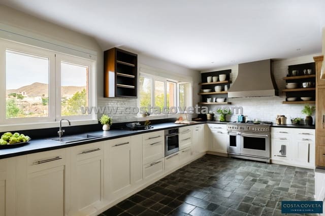 2 makuuhuone Huvila myytävänä paikassa Coveta Fuma, El Campello mukana 
autotalli - 370 000 € (Ref: 9462604)