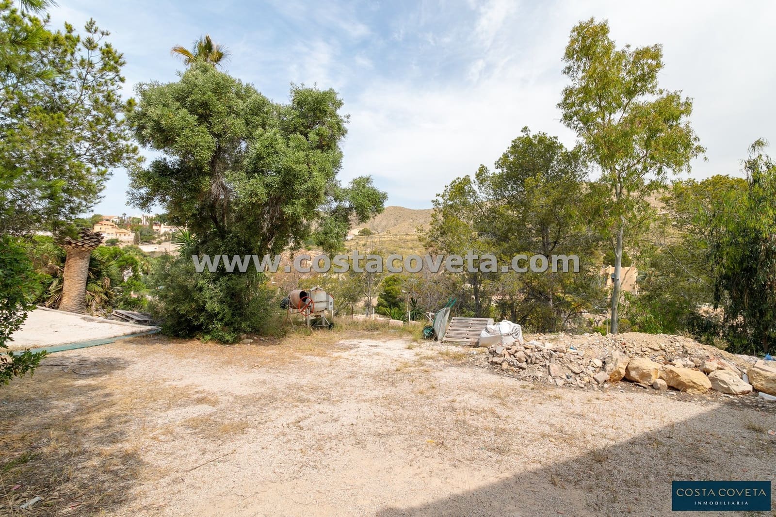 2 bedroom Villa for sale in Coveta Fuma with garage - € 370,000 (Ref: 9462604)