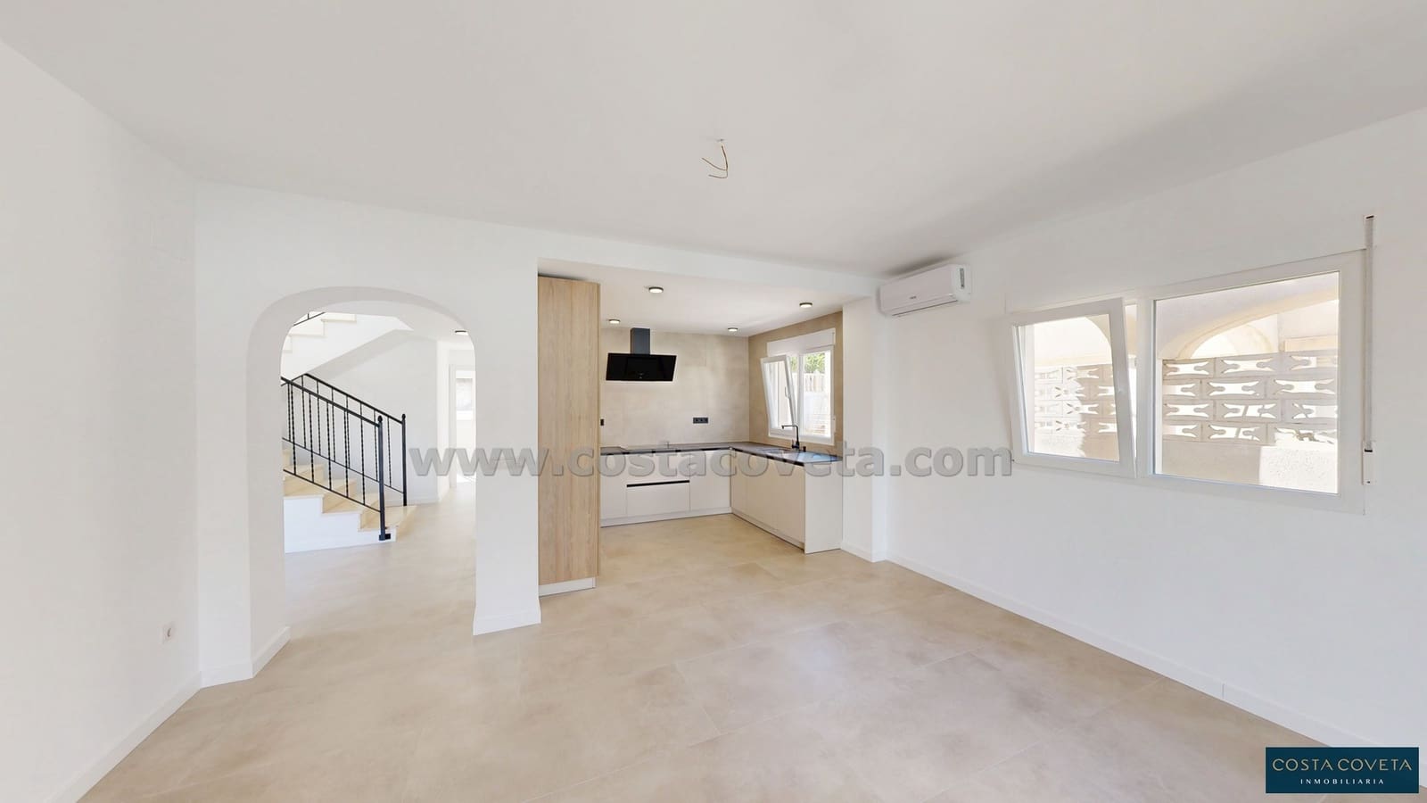 3 chambre Maison de Ville à vendre à El Campello avec garage - 550 000 € (Ref: 9462605)