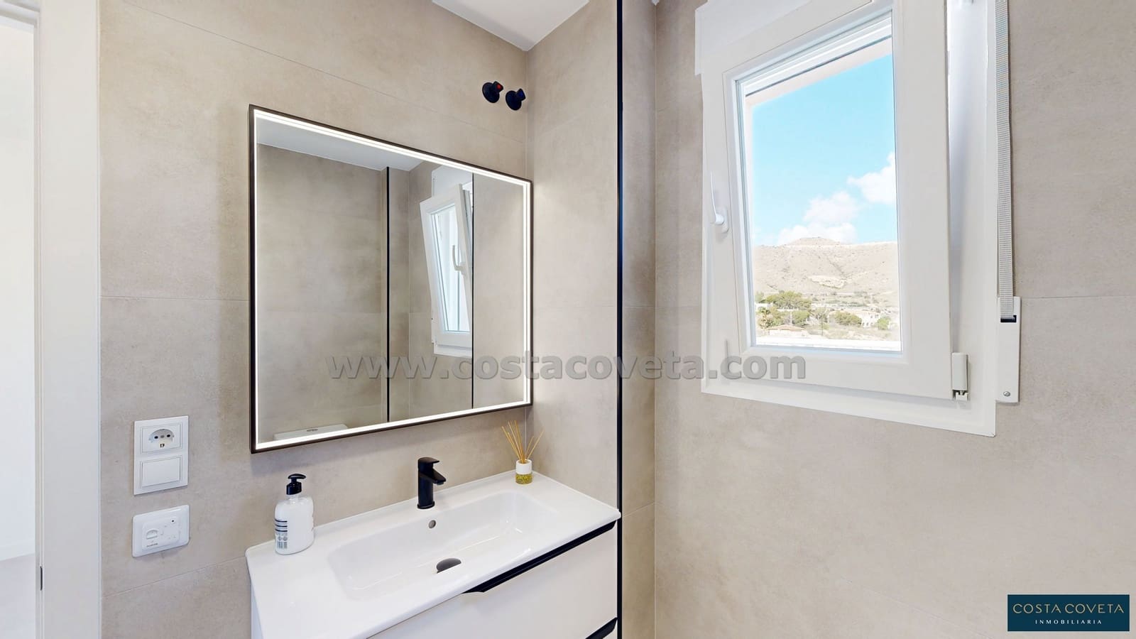 3 chambre Maison de Ville à vendre à El Campello avec garage - 550 000 € (Ref: 9462605)