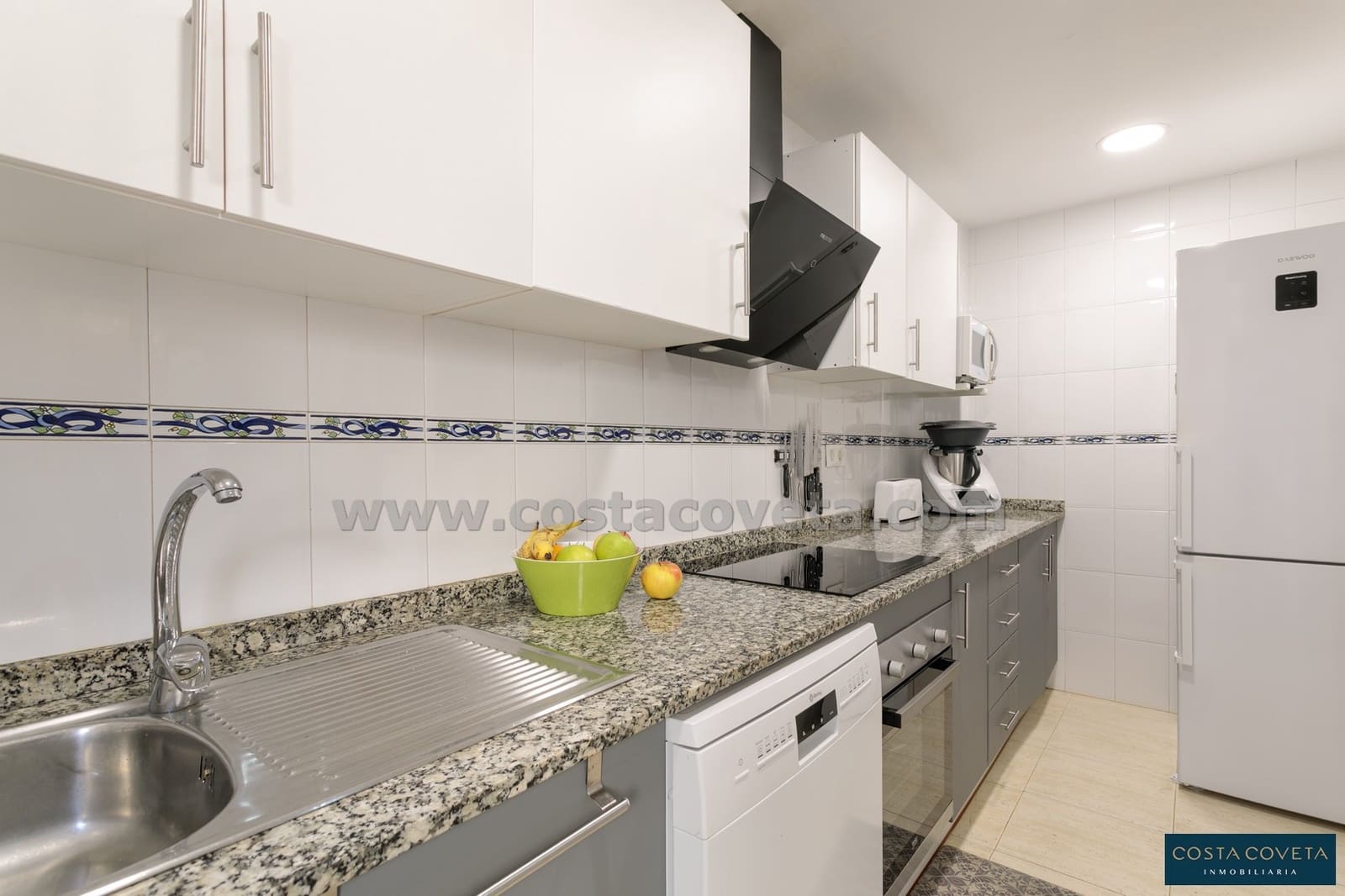 3 bedroom Semi-detached Villa for sale in El Campello with pool - € 357,500 (Ref: 9462607)