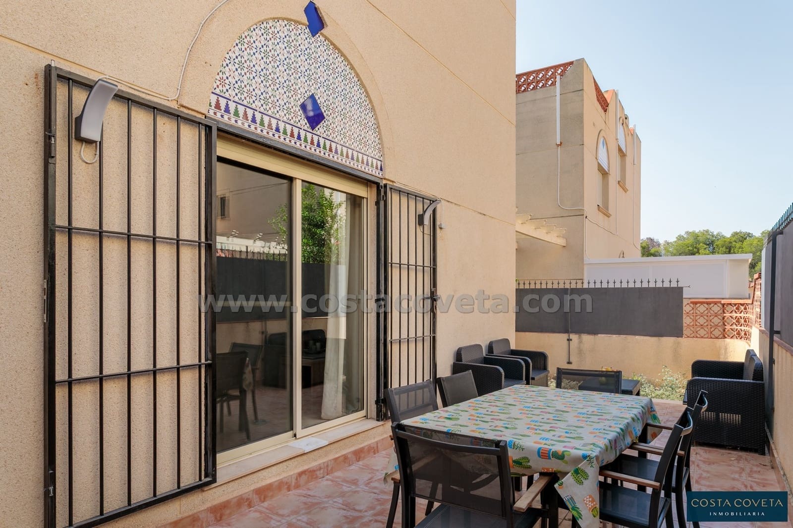 3 bedroom Semi-detached Villa for sale in El Campello with pool - € 357,500 (Ref: 9462607)