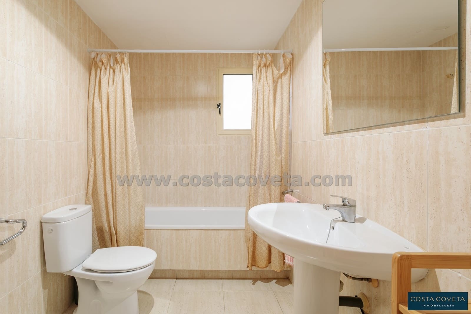 3 bedroom Semi-detached Villa for sale in El Campello with pool - € 357,500 (Ref: 9462607)