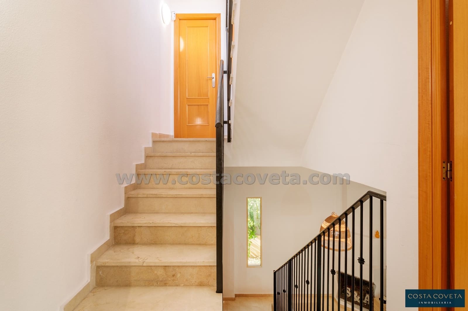 3 bedroom Semi-detached Villa for sale in El Campello with pool - € 357,500 (Ref: 9462607)