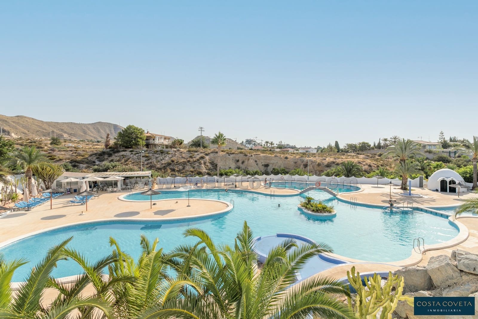 3 bedroom Semi-detached Villa for sale in El Campello with pool - € 357,500 (Ref: 9462607)