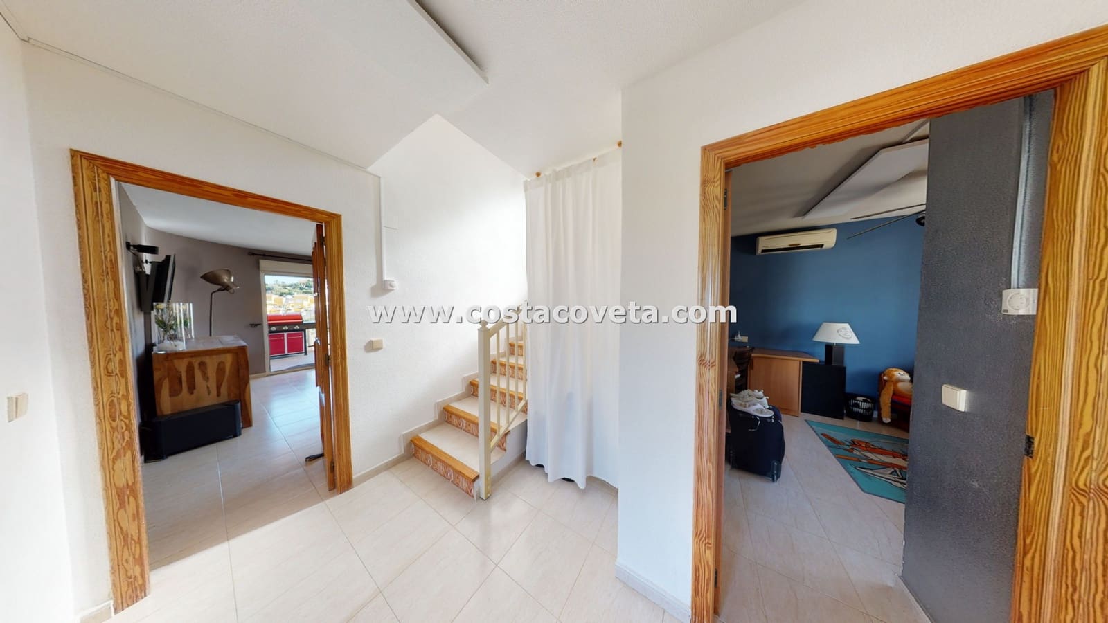 3 bedroom Villa for sale in El Campello with pool garage - € 595,000 (Ref: 9462608)