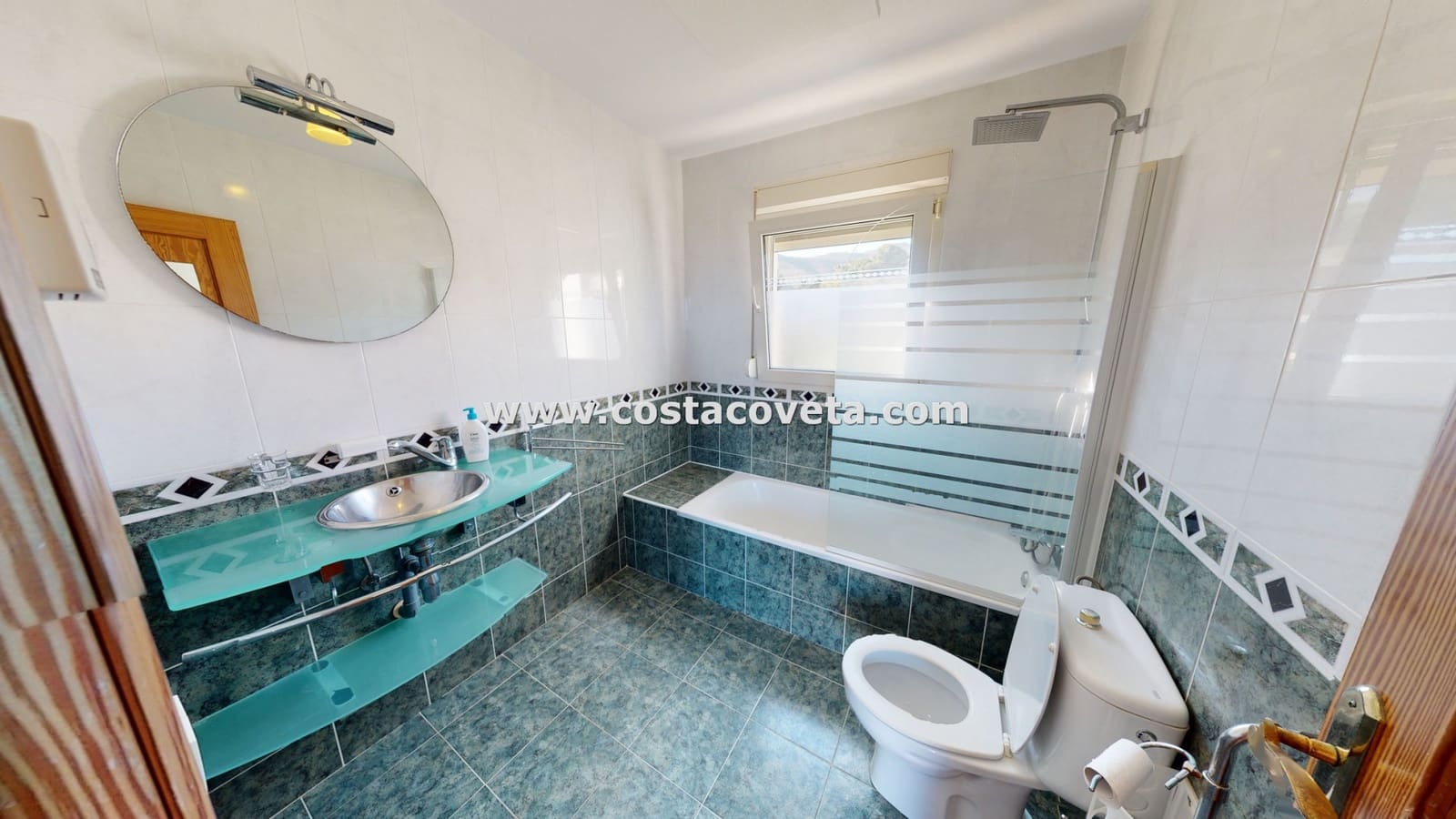 3 bedroom Villa for sale in El Campello with pool garage - € 595,000 (Ref: 9462608)