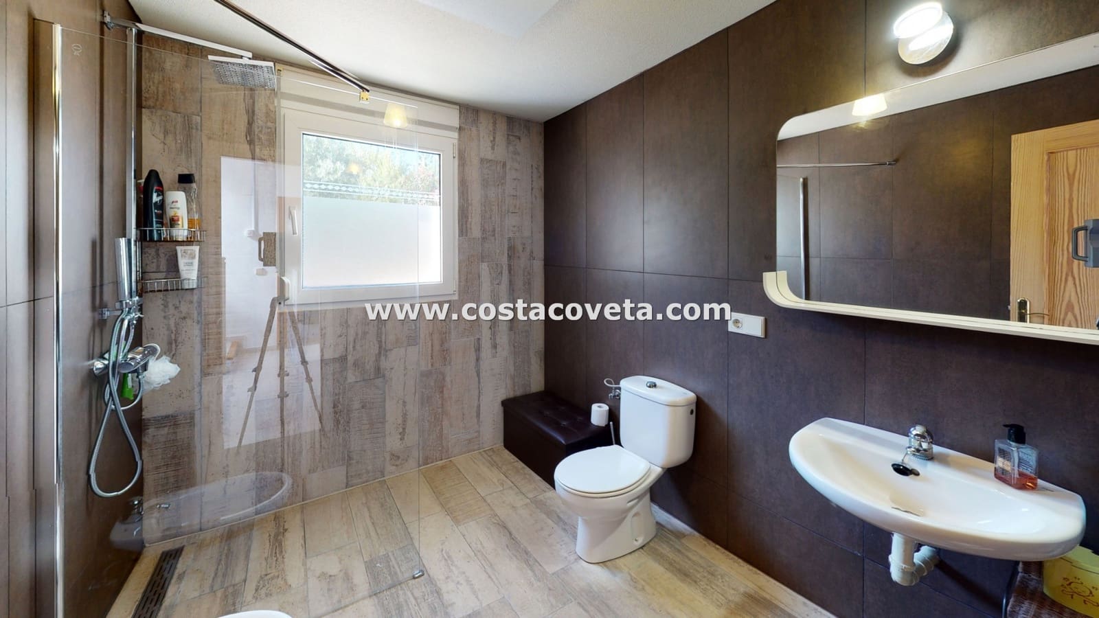 3 bedroom Villa for sale in El Campello with pool garage - € 595,000 (Ref: 9462608)