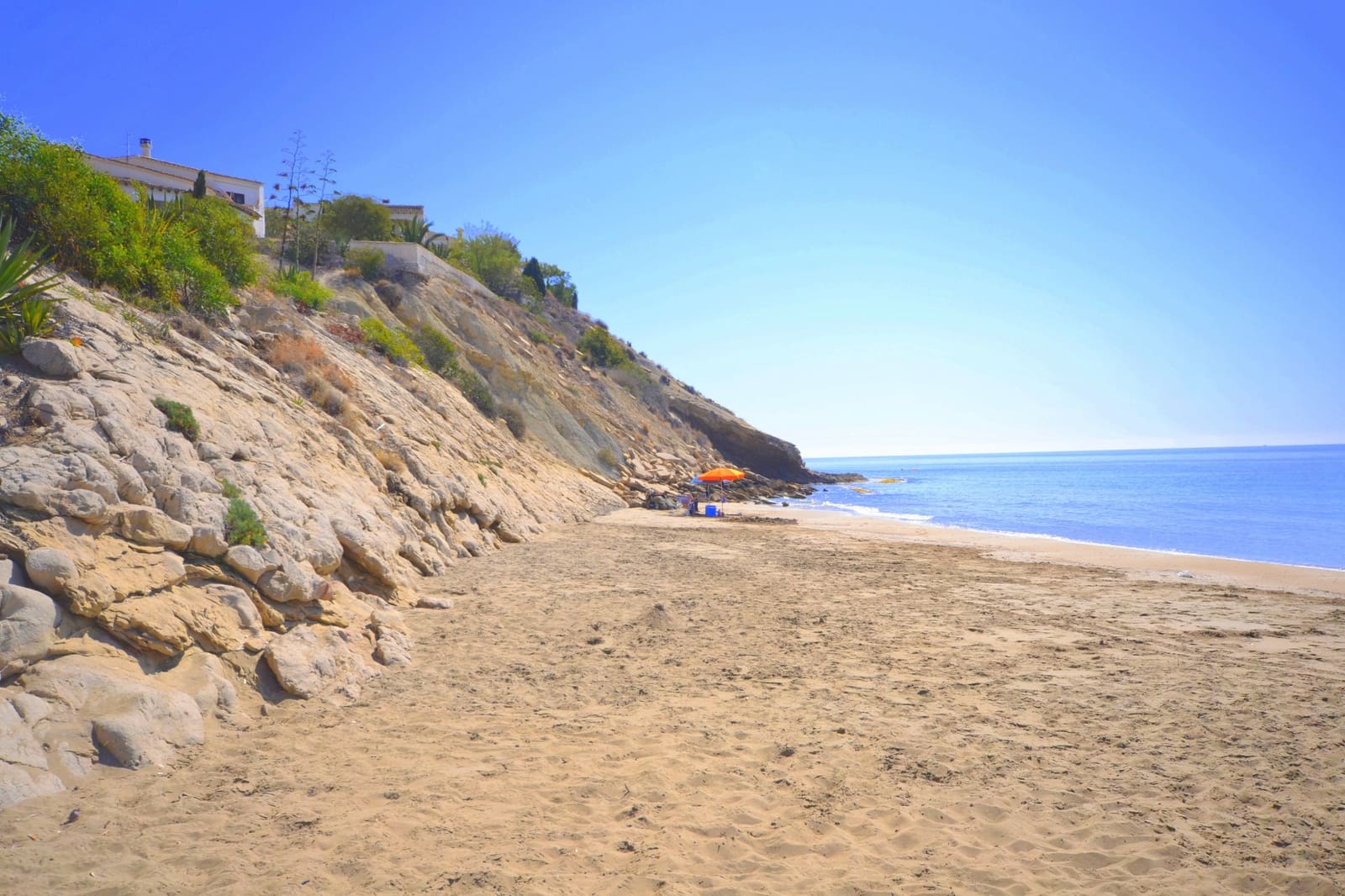 3 bedroom Villa for sale in El Campello with pool garage - € 595,000 (Ref: 9462608)