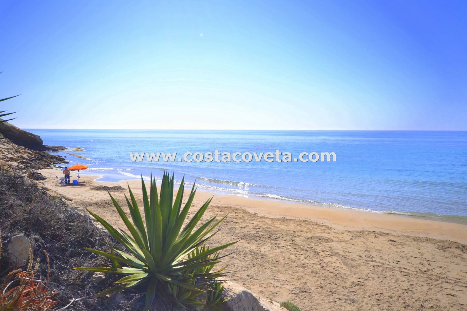 3 bedroom Villa for sale in El Campello with pool garage - € 595,000 (Ref: 9462608)