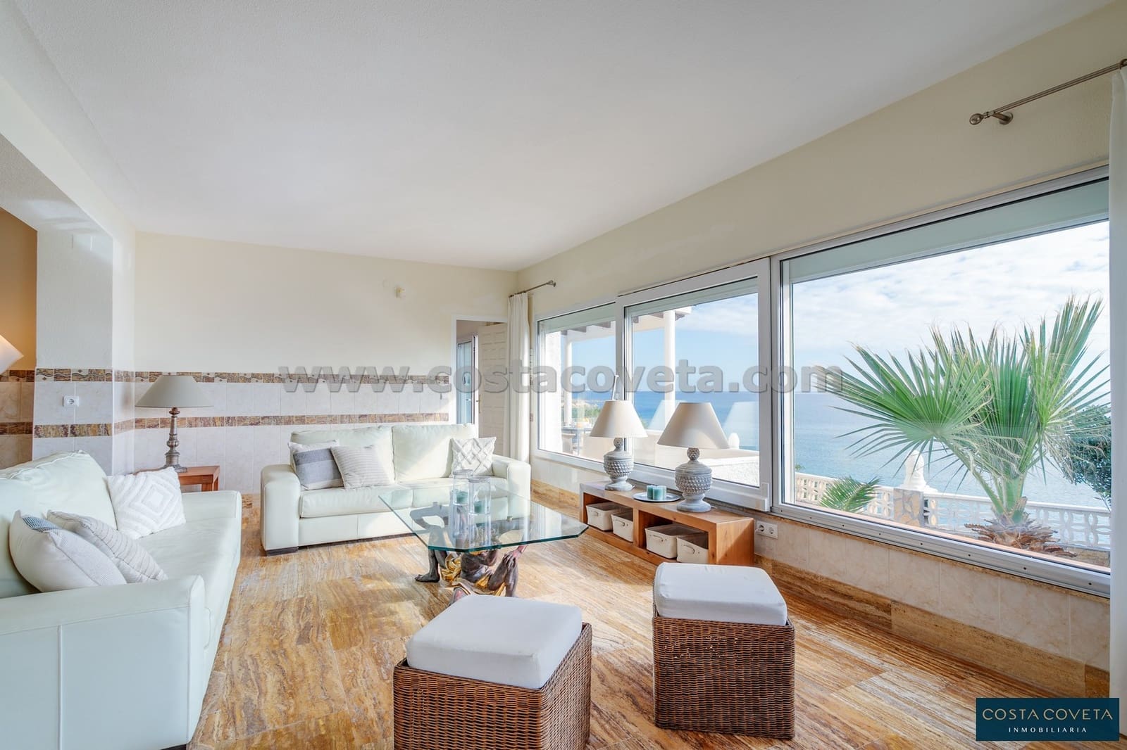 4 bedroom Villa for sale in Coveta Fuma with pool garage - € 1,500,000 (Ref: 9462611)