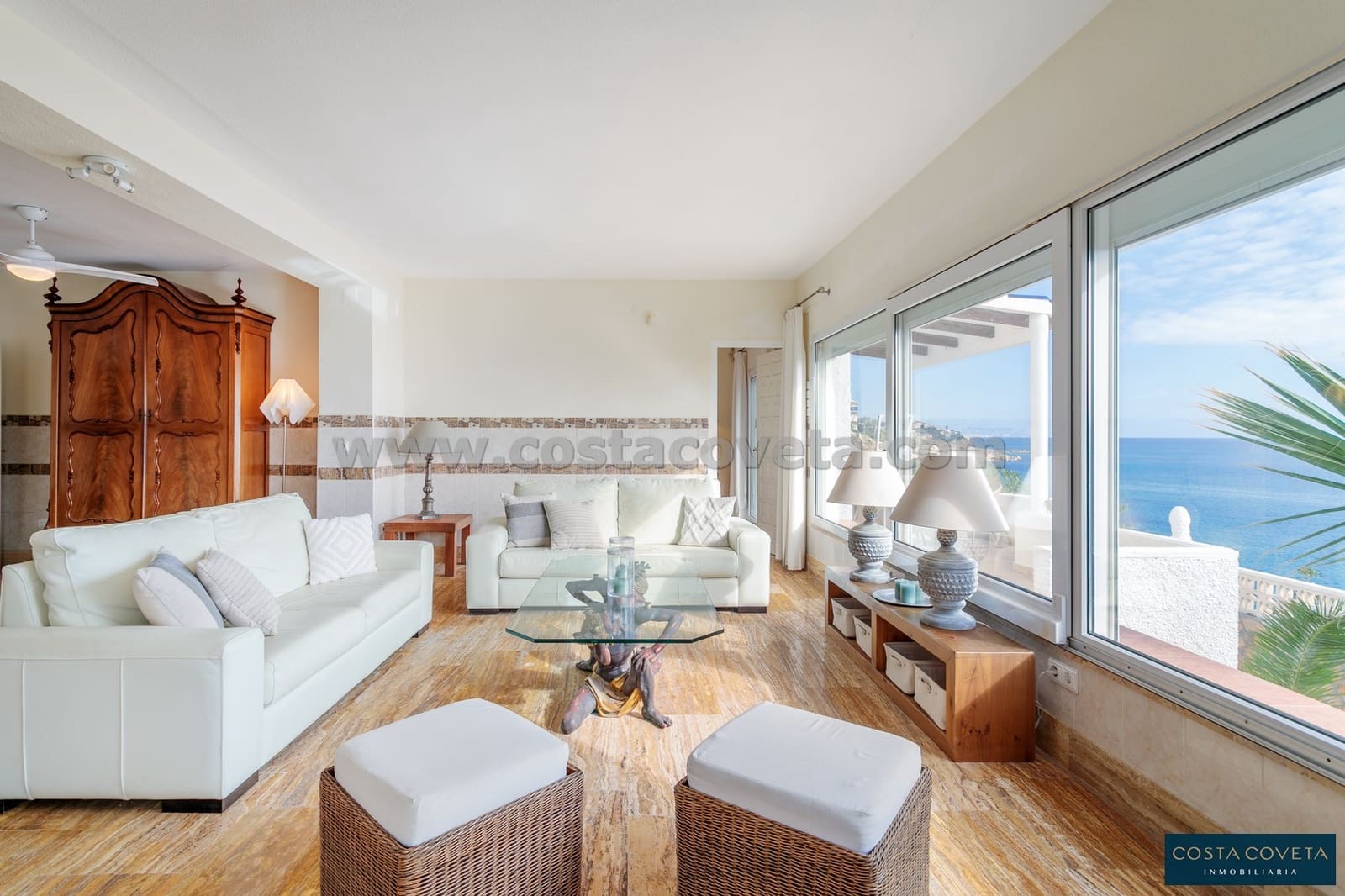 4 bedroom Villa for sale in Coveta Fuma with pool garage - € 1,500,000 (Ref: 9462611)