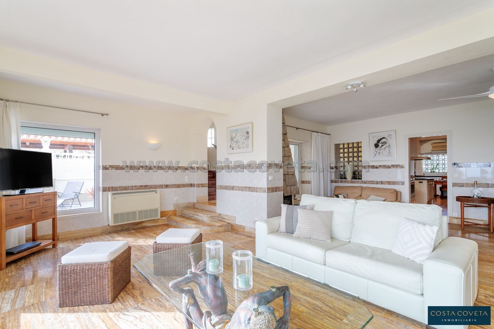 4 bedroom Villa for sale in Coveta Fuma with pool garage - € 1,500,000 (Ref: 9462611)