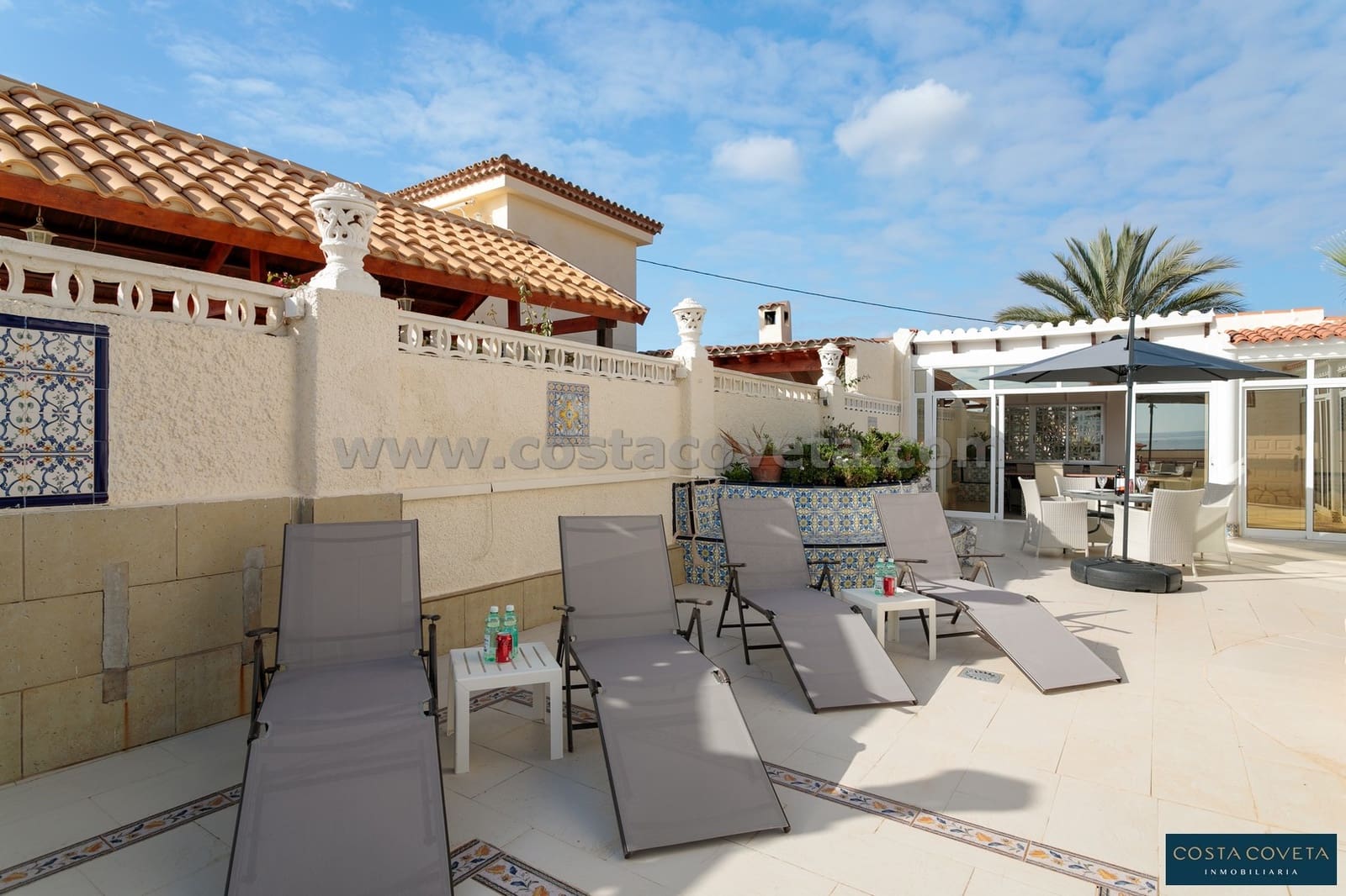 4 bedroom Villa for sale in Coveta Fuma with pool garage - € 1,500,000 (Ref: 9462611)