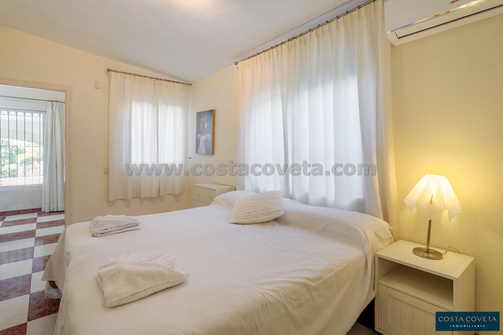 4 bedroom Villa for sale in Coveta Fuma with pool garage - € 1,500,000 (Ref: 9462611)