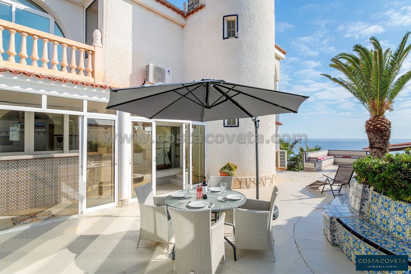 4 bedroom Villa for sale in Coveta Fuma with pool garage - € 1,500,000 (Ref: 9462611)