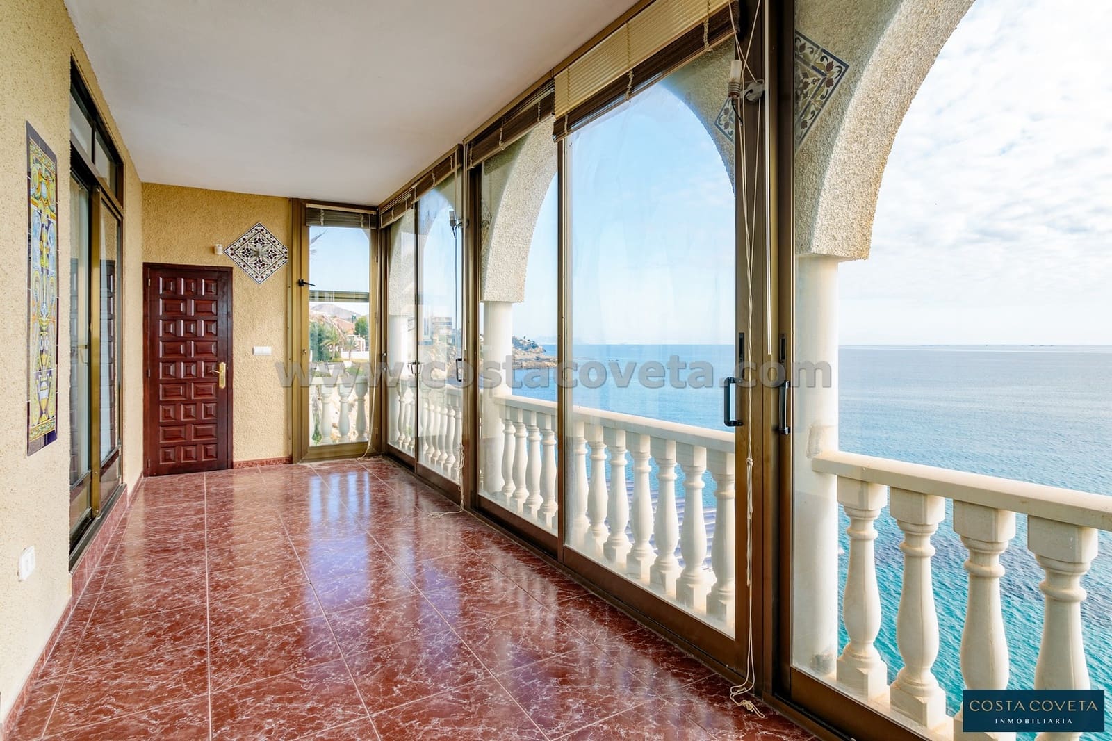 4 bedroom Villa for sale in Coveta Fuma with pool garage - € 1,500,000 (Ref: 9462611)