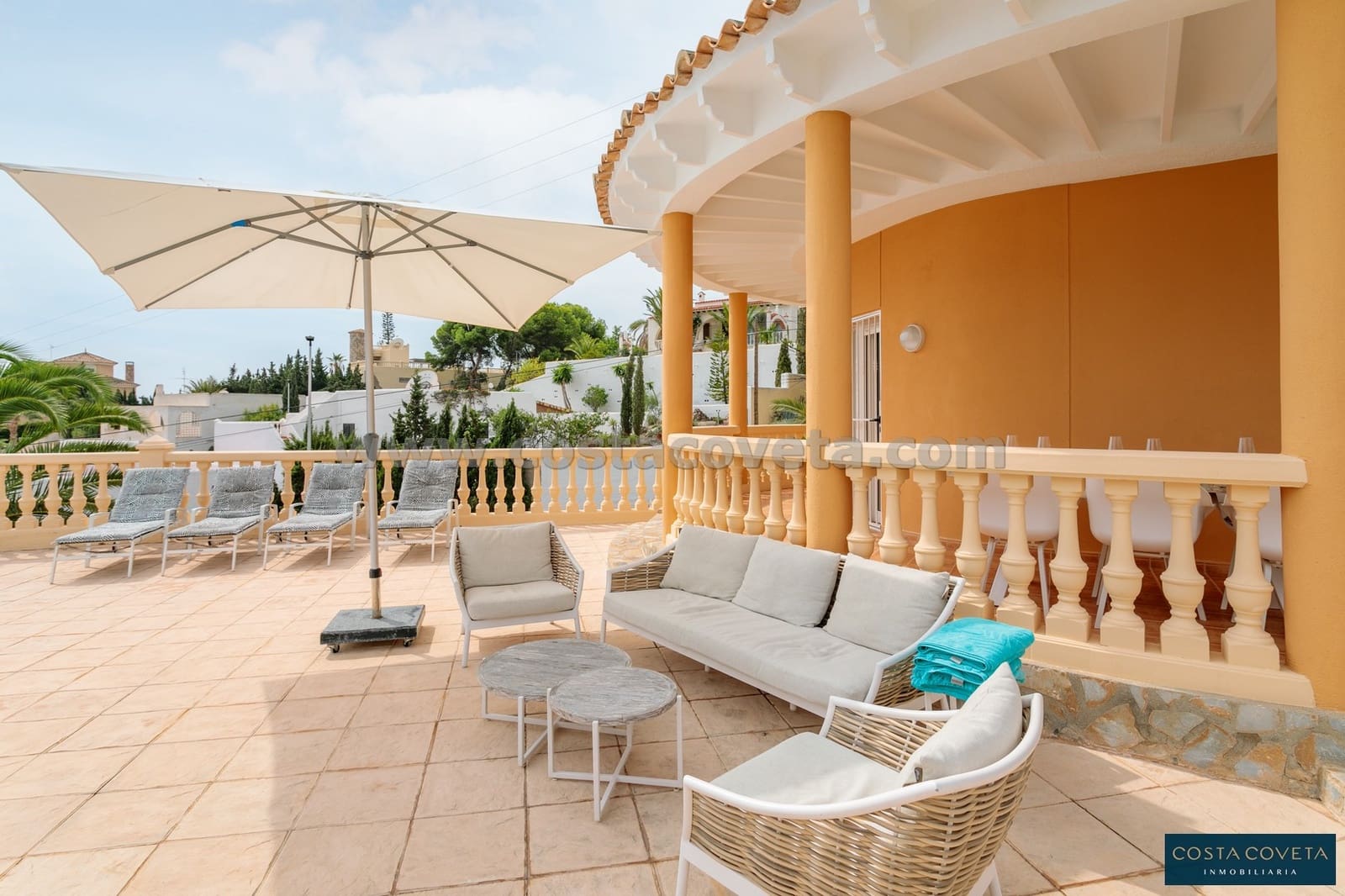 3 bedroom Villa for sale in Coveta Fuma with pool garage - € 649,000 (Ref: 9462612)