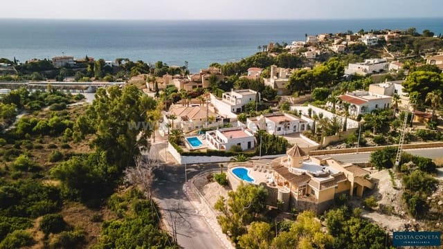 Chalet de 3 habitaciones en Coveta Fuma, El Campello en venta con piscina garaje - 649.000 € (Ref: 9462612)