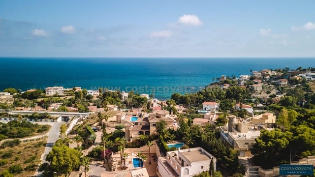 Chalet de 3 habitaciones en Coveta Fuma, El Campello en venta con piscina garaje - 649.000 € (Ref: 9462612)